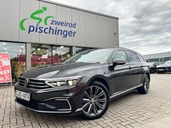 Grau Gebraucht 2021 VW Passat GTE Kombi | 19.990 € (Guter Preis)