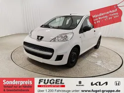 Weiss Gebraucht 2011 Peugeot 107 Filou Kleinwagen | 1.499 € (Superpreis)