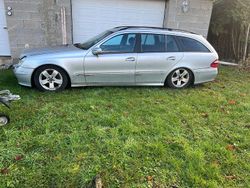 Silber Gebraucht 2006 Mercedes E280 Limousine | 1.950 € (Fairer Preis)