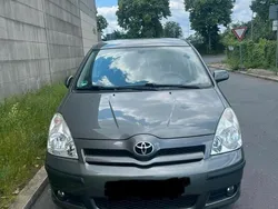 Grau Gebraucht 2007 Toyota Corolla Verso Van / Kleinbus | 4.500 € (Superpreis)