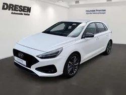 Weiss Gebraucht 2024 Hyundai i30 Advantage Limousine | 21.450 € (Guter Preis)