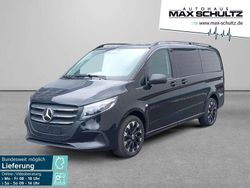 Obsidianschwarz metallic Gebraucht 2025 Mercedes Vito Kombi | 64.248 €
