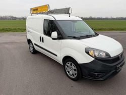 Colore esterno (weiß) Gebraucht 2018 Fiat Doblò Van / Kleinbus | 7.450 € (Guter Preis)