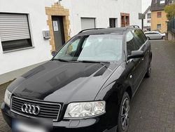 Schwarz Gebraucht 2001 Audi A6 Kombi | 2.400 € (Fairer Preis)