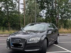 Grau Gebraucht 2009 Audi A3 Sportback Attraction Limousine | 4.200 € (Superpreis)