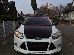 Weiß Gebraucht 2013 Ford Focus S Limousine | 4.500 € (Superpreis)