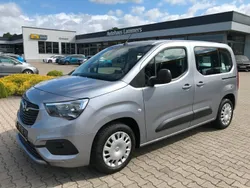 Grau Gebraucht 2021 Opel Combo Life Edition Van / Kleinbus | 18.990 € (Fairer Preis)