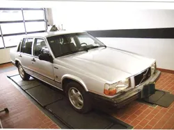 Silber Gebraucht 1989 Volvo 740 Limousine | 4.900 €