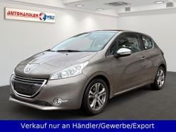 Grau Gebraucht 2013 Peugeot 208 Kleinwagen | 3.499 € (Superpreis)