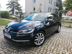 Schwarz Gebraucht 2019 VW Golf VII Highline Limousine | 16.600 € (Guter Preis)