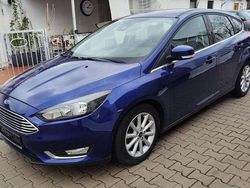 Indicblau metallic Gebraucht 2017 Ford Focus Titanium Kleinwagen | 12.900 € (Etwas zu teuer)