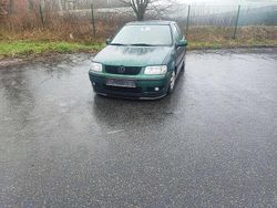 Grün Gebraucht 1999 VW Polo Comfortline Limousine | 800 € (Guter Preis)