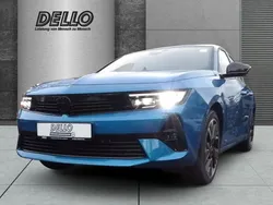 Blau Gebraucht 2023 Opel Astra Ultimate Limousine | 27.950 € (Guter Preis)