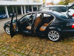 Schwarz Gebraucht 2002 BMW 330 Limousine | 9.999 € (Guter Preis)