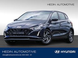 Szary Neu 2025 Hyundai i20 Trend Limousine | 21.890 € (Fairer Preis)