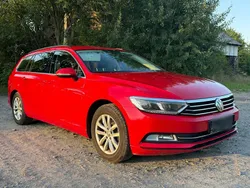 Rot Gebraucht 2016 VW Passat Comfortline Kombi | 7.299 € (Guter Preis)