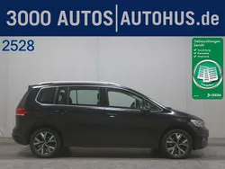 Deep black perleffekt Gebraucht 2021 VW Touran Highline Van / Kleinbus | 18.480 € (Superpreis)