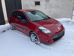 Rot Gebraucht 2009 Renault Clio III Kleinwagen | 2.890 € (Guter Preis)