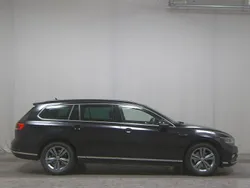 Deep black perleffekt Gebraucht 2020 VW Passat R-line Kombi | 21.480 € (Guter Preis)