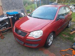 Rot Gebraucht 2005 VW Polo Kleinwagen | 1.500 € (Etwas zu teuer)