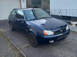Blau Gebraucht 2001 Ford Fiesta Kleinwagen | 460 €