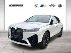 Weiß Gebraucht 2024 BMW iX Executive SUV | 99.980 €