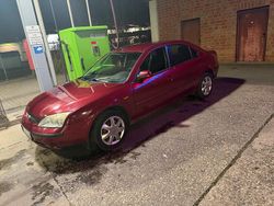 Rot Gebraucht 2003 Ford Mondeo Ghia Limousine | 1.700 € (Fairer Preis)