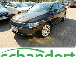 Braun metallic Gebraucht 2014 Skoda Superb Exclusive Kombi | 28.990 €