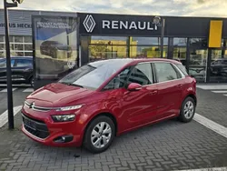Lackierung rot rubi/typ aussenve Gebraucht 2016 Citroën C4 Picasso PureTech Van / Kleinbus | 10.990 € (Fairer Preis)