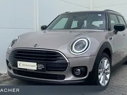Rooftop grey metallic Gebraucht 2024 Mini Cooper Clubman Classic Kombi | 32.349 € (Etwas zu teuer)