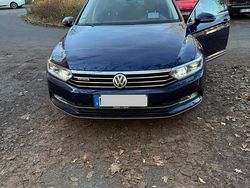 Blau Gebraucht 2018 VW Passat Highline Kombi | 16.300 € (Fairer Preis)