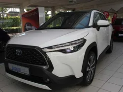 Schneeweiß Neu 2024 Toyota Corolla Cross Lounge SUV | 39.950 € (Etwas zu teuer)