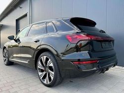 Mythosschwarz metallic Gebraucht 2023 Audi Q8 e-tron S-Line SUV | 64.990 €