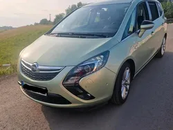 Grün Gebraucht 2011 Opel Zafira Tourer Van / Kleinbus | 13.900 €