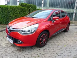Rot Gebraucht 2014 Renault Clio IV Dynamique Limousine | 5.998 € (Superpreis)