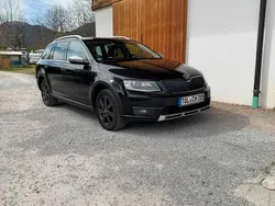 Schwarz Gebraucht 2015 Skoda Octavia Scout Scout 4x4 Kombi | 9.400 € (Guter Preis)