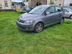 Grau Gebraucht 2010 VW Golf Plus Comfortline Van / Kleinbus | 3.200 € (Superpreis)