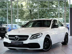 Weiß Gebraucht 2016 Mercedes C63 AMG AMG Limousine | 45.900 € (Fairer Preis)