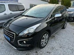 Schwarz Gebraucht 2016 Peugeot 3008 Van / Kleinbus | 12.497 € (Superpreis)