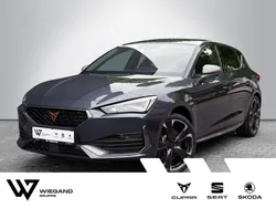 Grau (grau / magnetic grau) Gebraucht 2024 Cupra Leon VZ Limousine | 31.361 € (Fairer Preis)
