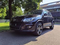 Schwarz Gebraucht 2015 VW Tiguan R-line SUV | 15.555 € (Fairer Preis)
