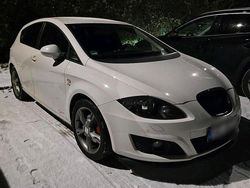 Weiß Gebraucht 2009 Seat Leon Kleinwagen | 5.200 € (Teuer)