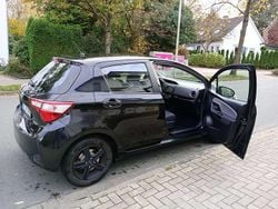 Gebraucht 2018 Toyota Yaris Hybrid Team Limousine | 13.890 € (Fairer Preis)