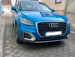 Blau Gebraucht 2016 Audi Q2 Design SUV | 17.800 € (Fairer Preis)