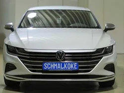 Oryxweiß perlmutteffekt (metallic) Gebraucht 2023 VW Arteon Elegance Kombi | 28.500 € (Superpreis)