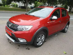 Rot Gebraucht 2017 Dacia Sandero Prestige Kleinwagen | 7.990 € (Guter Preis)