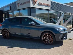Blau Neu 2025 Cupra Leon VZ Limousine | 46.336 € (Teuer)