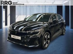 Sternenschwarz Gebraucht 2022 Renault Megane E-Tech Equilibre Limousine | 15.690 € (Etwas zu teuer)