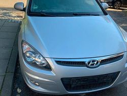 Silber Gebraucht 2009 Hyundai i30 Limousine | 3.000 € (Guter Preis)