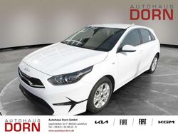 Weiß Neu 2025 Kia Ceed Vision Kleinwagen | 25.690 € (Etwas zu teuer)